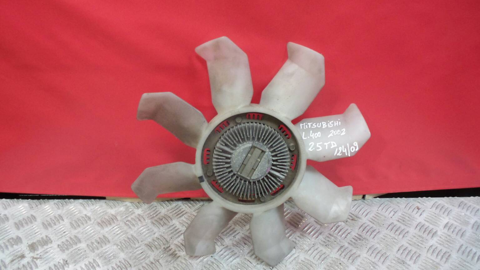 Ventilateur radiateur MITSUBISHI L 400 Combi (PD_W, PC_W, PA_V, PB_V, PA_W)