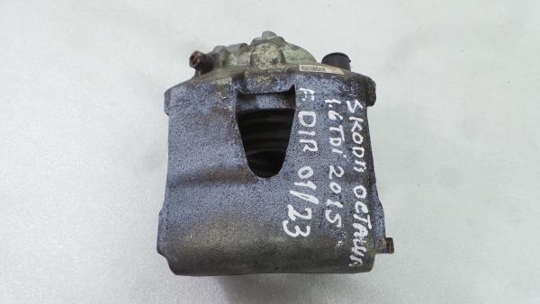 Pinça travão / maxila de travão frente direita SKODA Octavia III Hatchback (5E3)