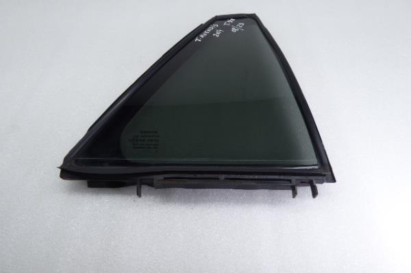 Left rear triangle window TOYOTA Avensis Wagon (_T27_)