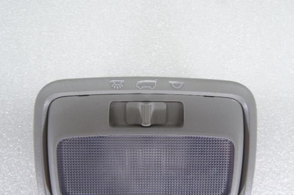 Front seat light KIA Sorento III (UM) Imagem-1