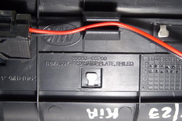 Modanatura esterna KIA Sorento III (UM) Imagem-4