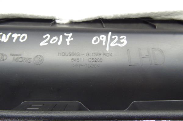 Vano portaoggetti KIA Sorento III (UM) Imagem-5