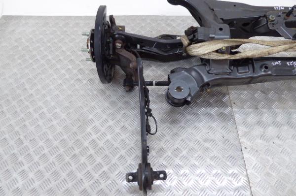 Assale posteriore a tamburo KIA Sorento III (UM) Imagem-1