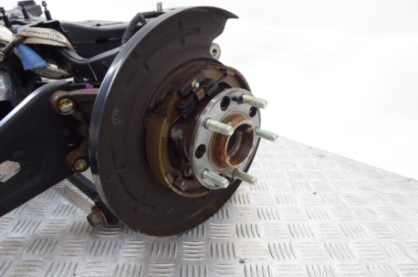 Assale posteriore a tamburo KIA Sorento III (UM) Imagem-6