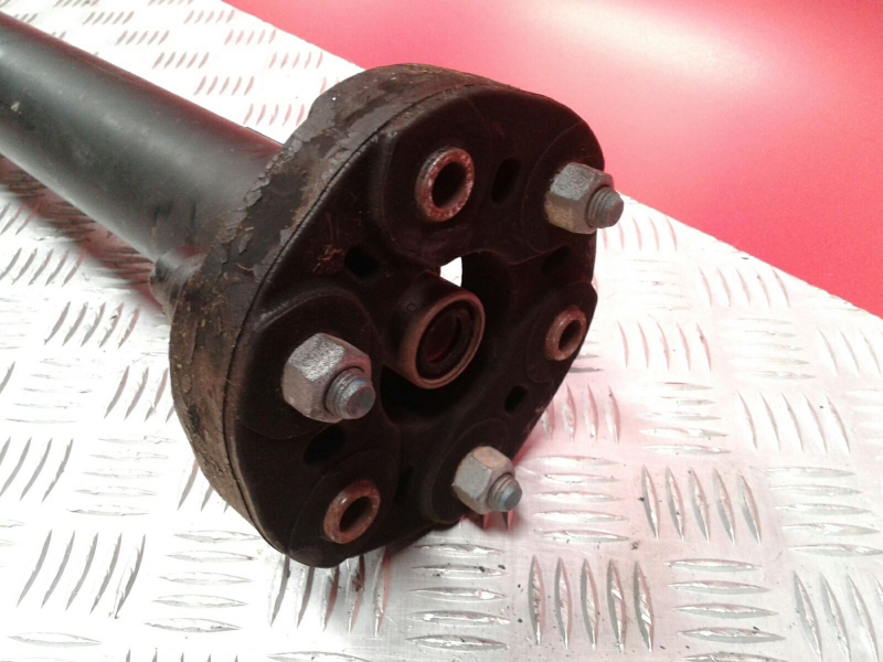 Central driveshaft MERCEDES-BENZ Classe C (W204) Imagem-2