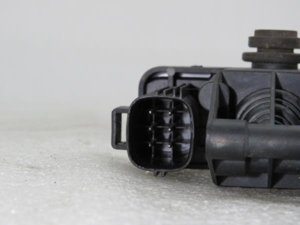 Allgemeines Ventil LAND ROVER Discovery III (L319) Imagem-1