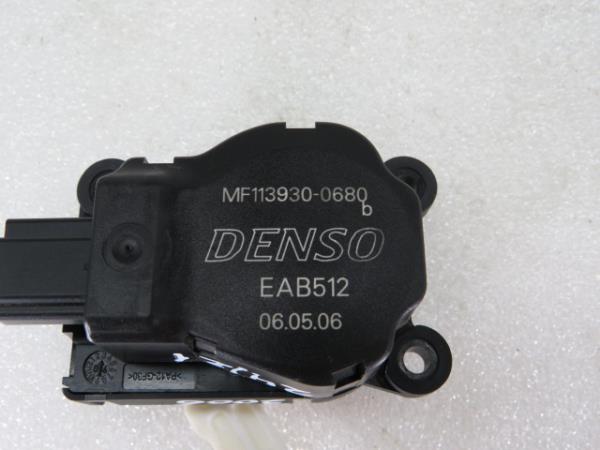 Aktor LAND ROVER Discovery III (L319) Imagem-1