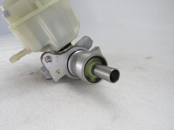 Pompe hydraulique du système de freinage LAND ROVER Discovery III (L319) Imagem-1