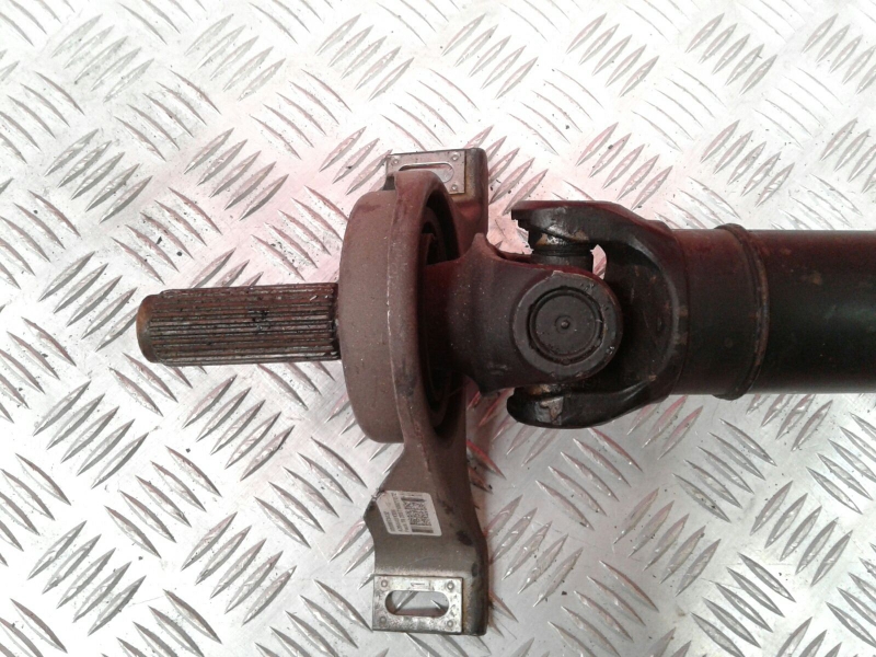 Central driveshaft MERCEDES-BENZ Classe C (W204) Imagem-2