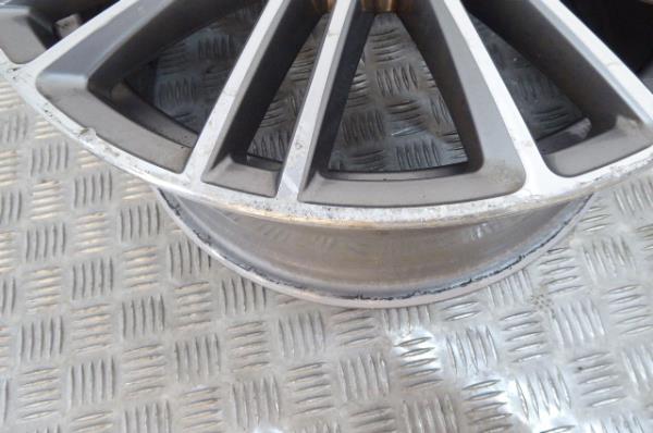 Jante Avant Droite BMW 1 (F20) Imagem-4