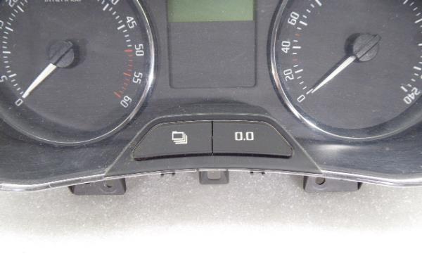 Quadrante / painel de instrumentos SKODA Fabia II Hatchback (542, 5J) Imagem-3