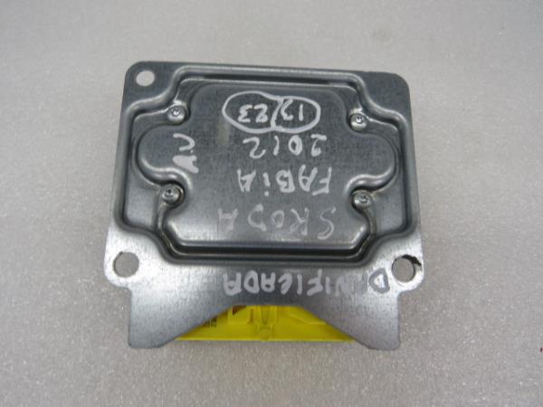Centralina airbag SKODA Fabia II Hatchback (542, 5J) Imagem-3