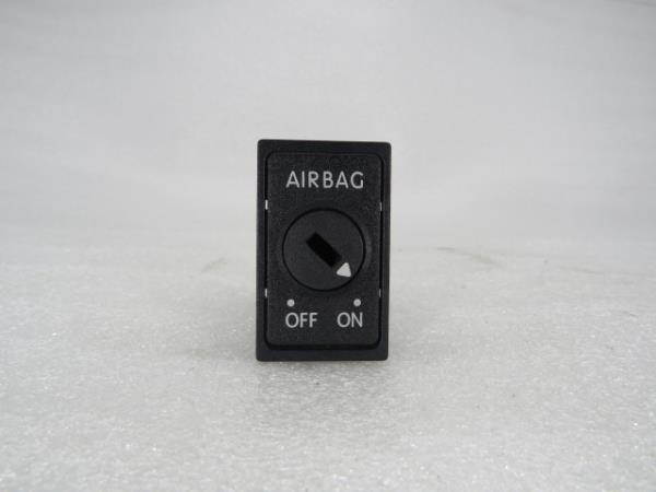 Botão / interruptor electromecânico / relé SKODA Fabia II Hatchback (542, 5J)