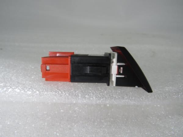 Botão / interruptor electromecânico / relé SKODA Fabia II Hatchback (542, 5J) Imagem-1