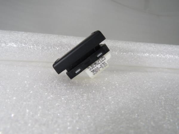 Botão / interruptor electromecânico / relé SKODA Fabia II Hatchback (542, 5J) Imagem-1