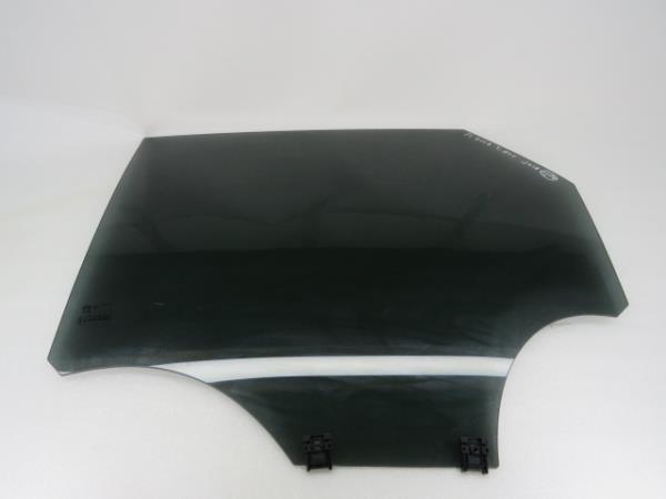 Left rear door glass PEUGEOT 3008 II (M_)