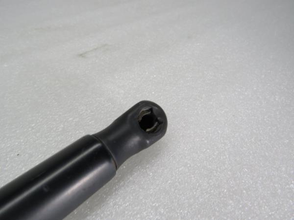 Amortecedor da mala FIAT 500L (351_, 352_) Imagem-3