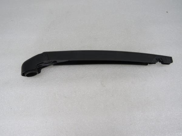 Braccio del tergicristallo anteriore destro FIAT 500L (351_, 352_)