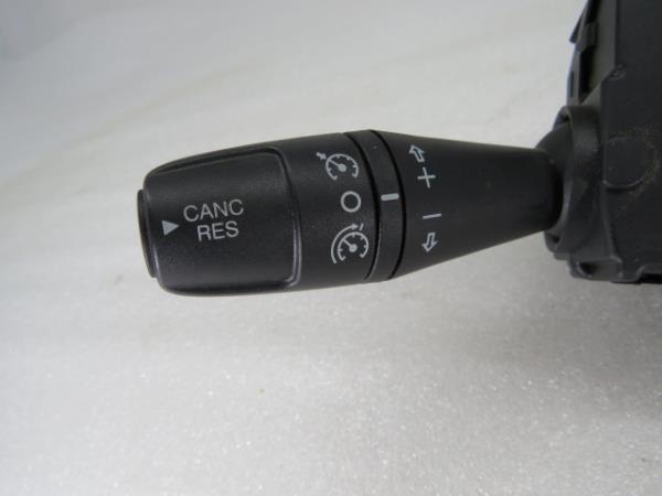 Leva delle luci FIAT 500L (351_, 352_) Imagem-3