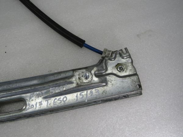 Alzavetro posteriore sinistro FIAT 500L (351_, 352_) Imagem-2