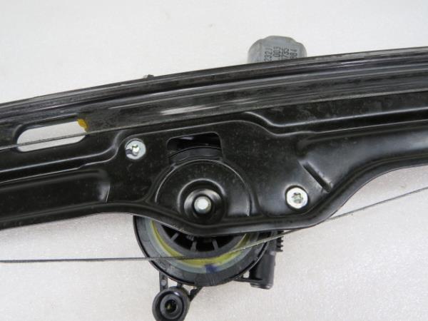 Alzavetro anteriore destro FIAT 500L (351_, 352_) Imagem-7