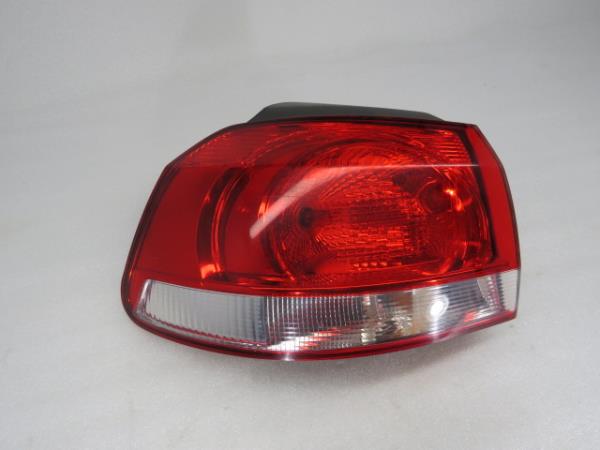 Farolim esquerdo VOLKSWAGEN Golf VI (5K1)