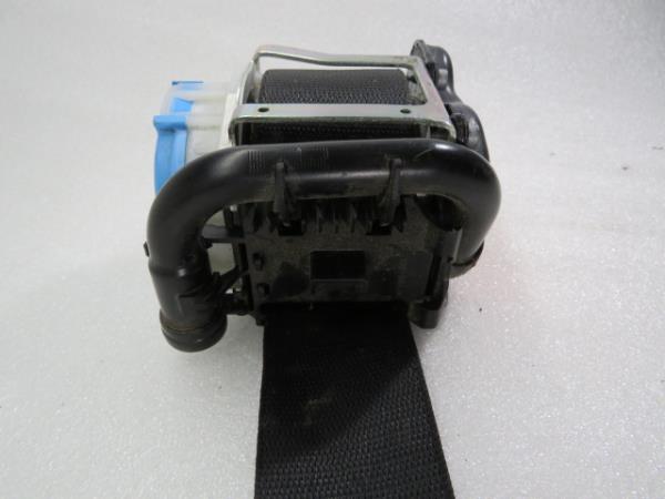 Right front seatbelt pretensioner MERCEDES-BENZ Classe A (W176) Imagem-5