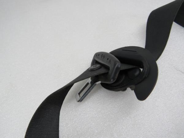 Right front seatbelt pretensioner MERCEDES-BENZ Classe A (W176) Imagem-4