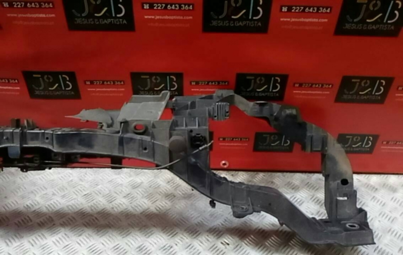 Frontale in fibra o lamiera FORD Focus III Imagem-1