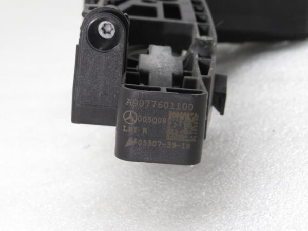 Right rear door handle MERCEDES-BENZ Sprinter 3,5-t (907, 910) Imagem-7