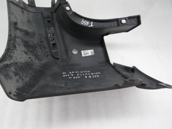 Plastica generica MERCEDES-BENZ Sprinter 3,5-t (907, 910) Imagem-6