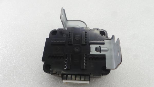 Botão / interruptor electromecânico / relé HYUNDAI i20 (GB) Imagem-1