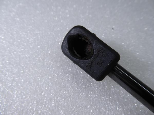 Amortisseur de coffre HYUNDAI i20 (GB) Imagem-1