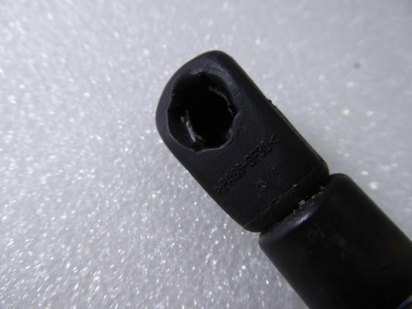 Amortisseur de coffre HYUNDAI i20 (GB) Imagem-2