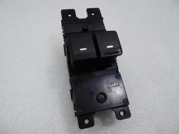 Mando / interruptor elevalunas delantero izquierdo HYUNDAI i20 (GB)