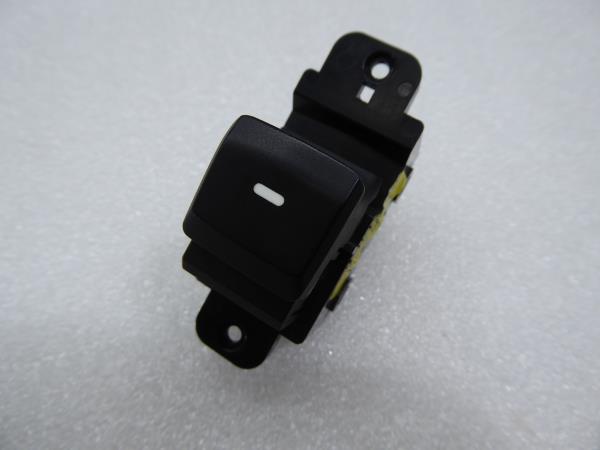 Commande / interrupteur lève-vitre Avant Droite HYUNDAI i20 (GB)