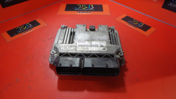 Centralina motor / ECU SAAB 9-3 Sedan (YS3F)