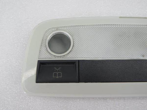Front seat light MERCEDES-BENZ Classe C (W204) Imagem-1