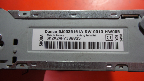Rádio / auto-rádio SKODA Fabia II Hatchback (542, 5J) Imagem-1