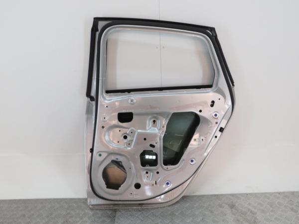 Right rear door OPEL Astra J Imagem-4