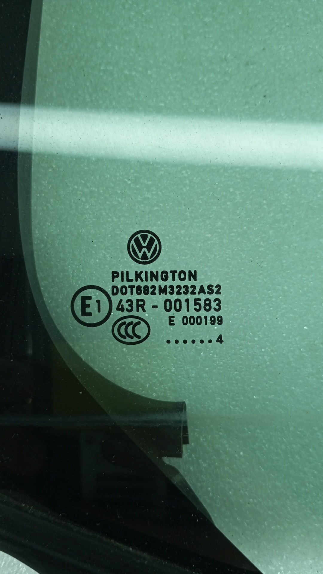Vetro triangolare porta posteriore destra VOLKSWAGEN Golf VII Variant (BA5, BV5) Imagem-4