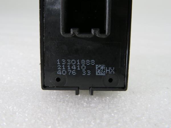 Left Rear window control OPEL Astra J Imagem-4