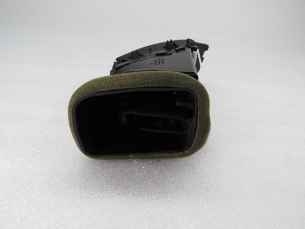 Diffuser / air vent OPEL Astra J Imagem-2