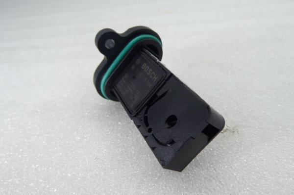 Mass Air Flow Sensor (MAF) OPEL Astra J Imagem-2