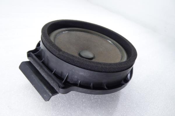 Sound system column / Speakers  OPEL Astra J Imagem-1