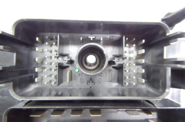 Fuse box / SAM / BSI OPEL Astra J Imagem-2