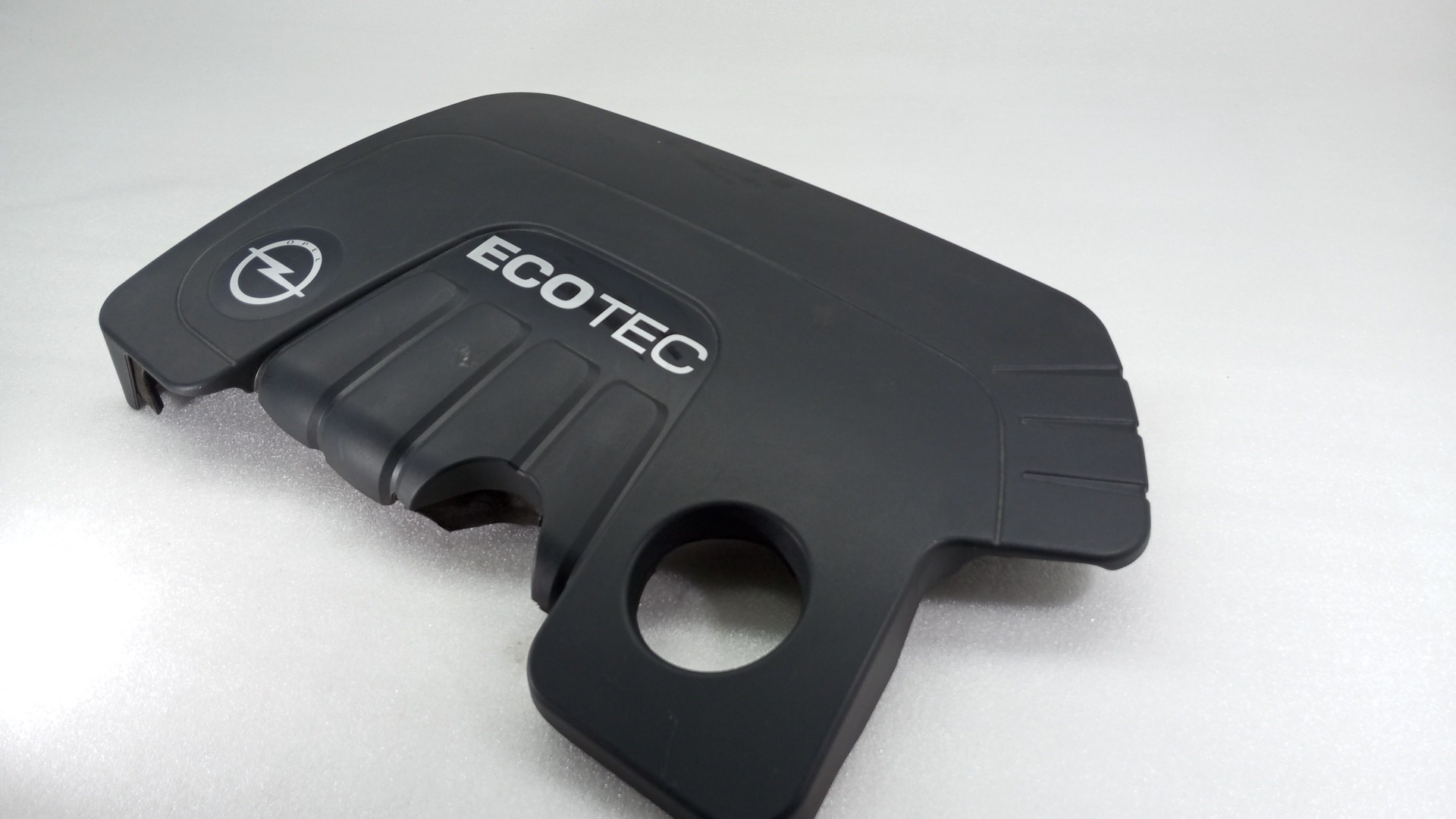 Engine cover OPEL Astra J Imagem-1