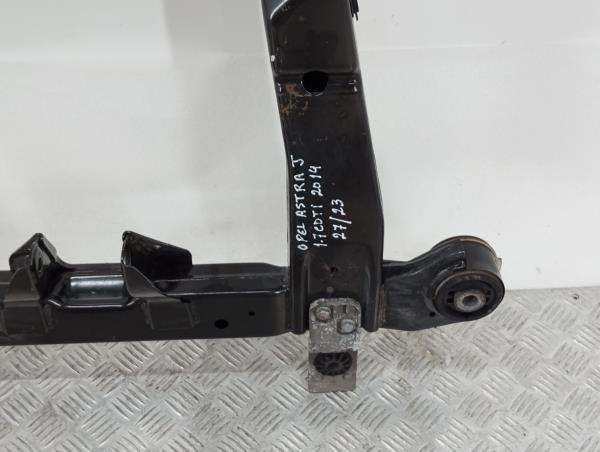 Front subframe OPEL Astra J Imagem-4