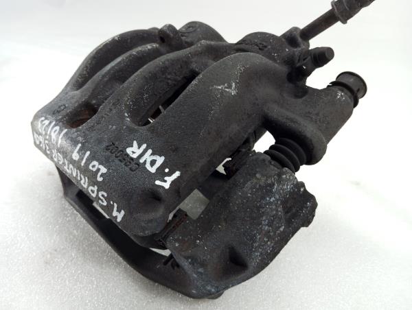 Pinza de freno Delantero Derecho MERCEDES-BENZ Sprinter 3,5-t (907, 910) Imagem-5