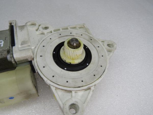 Motor Elevalunas Delantero Derecho BMW 1 (E81) Imagem-2